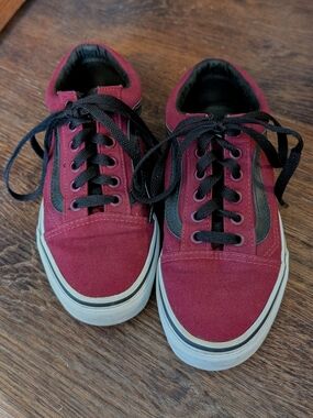 Vans Old Skool Canvas Low Top Sneakers, Unisex Size US Men 4.5 / Women 6